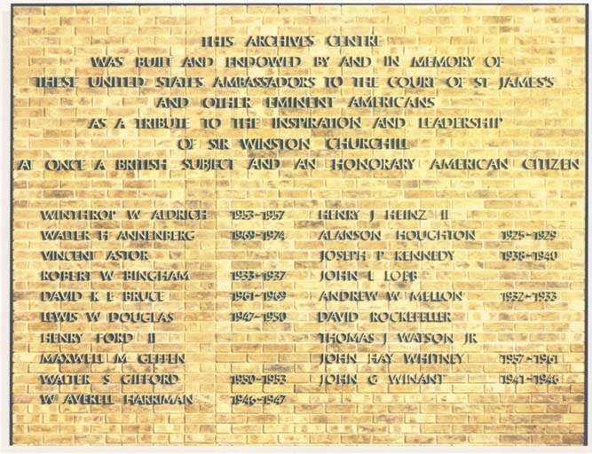 Plaque commemorating the American Ambassadors who contributed to the building of the Archives Centre.