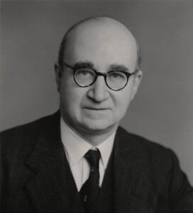 Sir Eric Seal, Churchill’s ‘submarine’ secretary